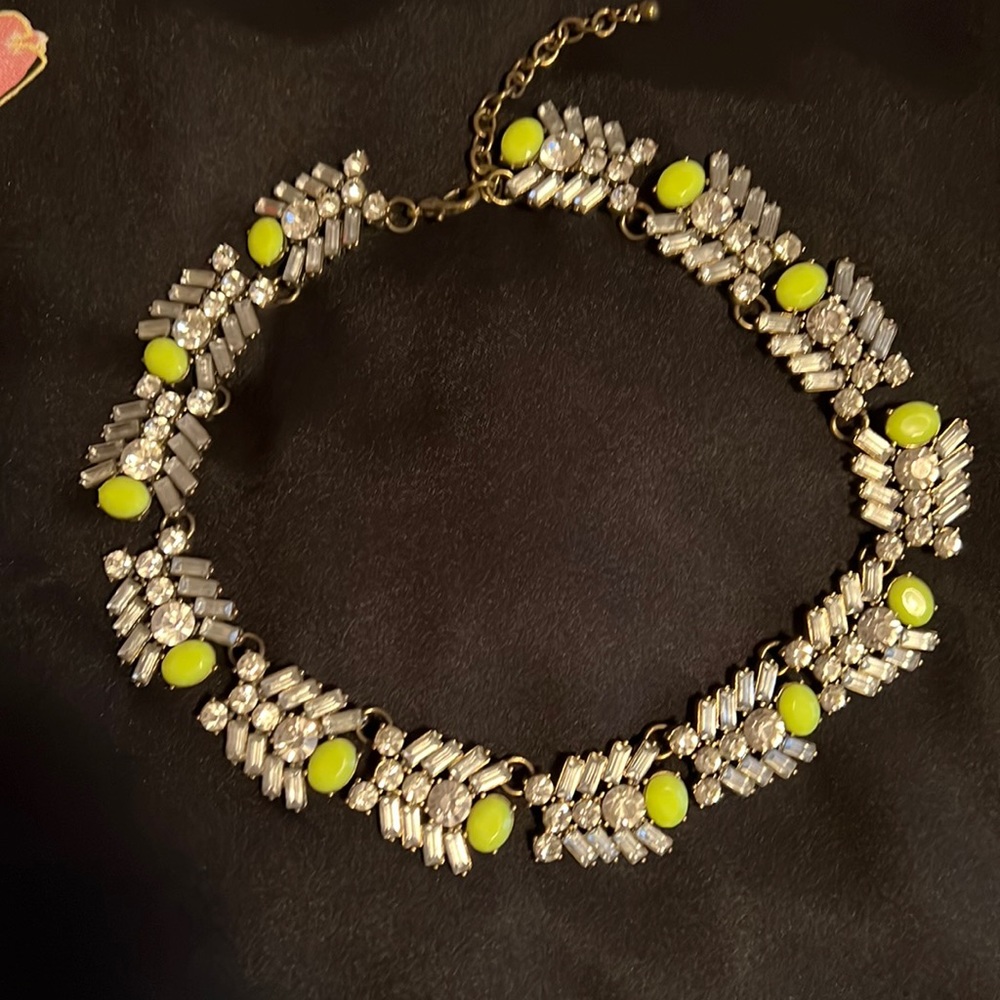 Beautiful rhinestone and green stone choker necklace
